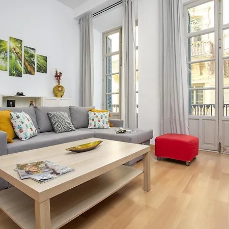 -malagasunapts-prime Location Historic Centre * Málaga